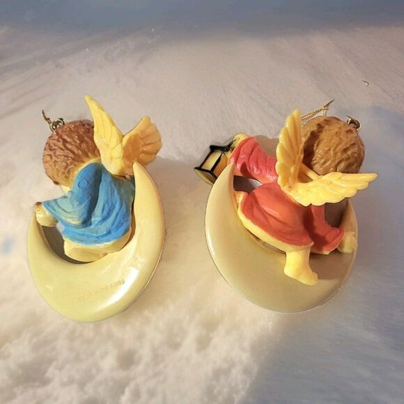 Vintage 70s Christmas Ornament Winged Angels Cherubs Sitting on Moon Pair of 2 - Picture 2 of 6